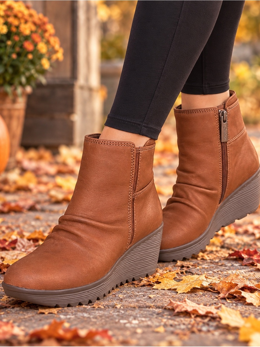 NWOT Skechers Leather Wedge Boots Memory Foam Air cooled  Size 9